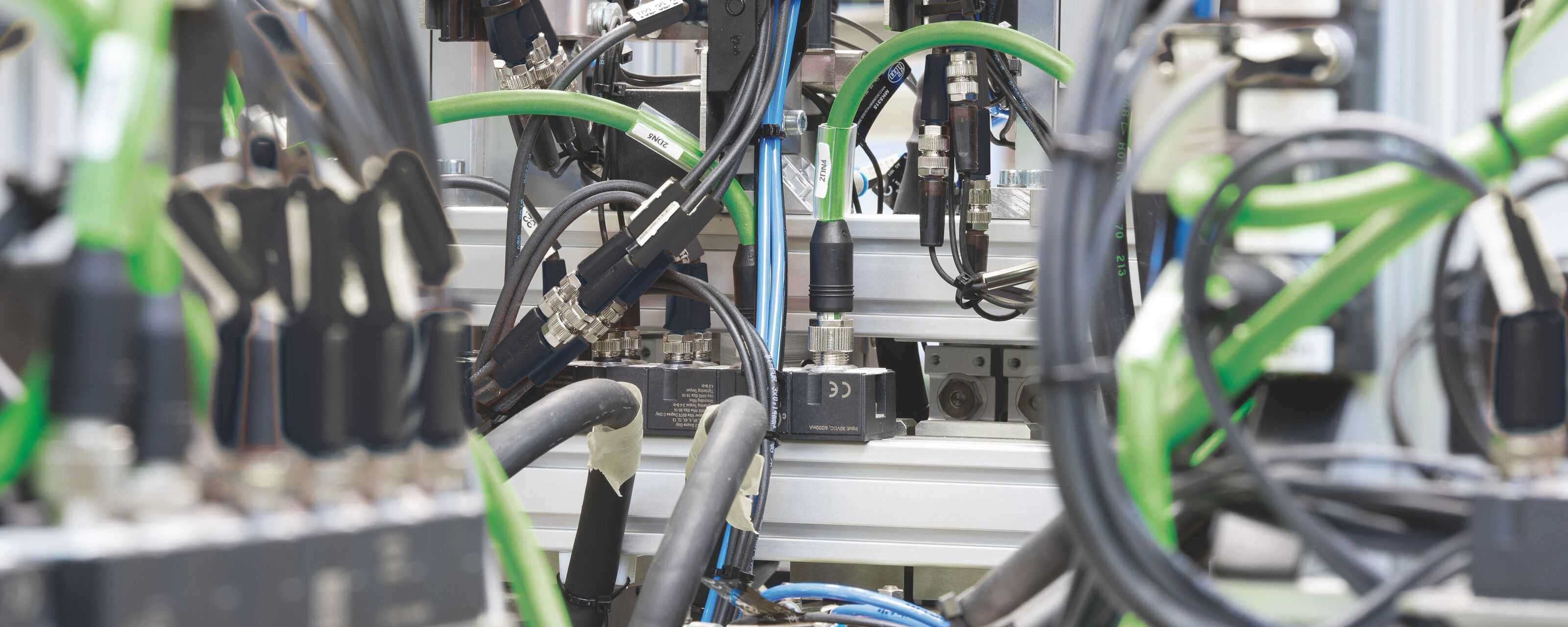 cube67_aplicaciones-soluciones_header cube67_aplicaciones-soluciones_header